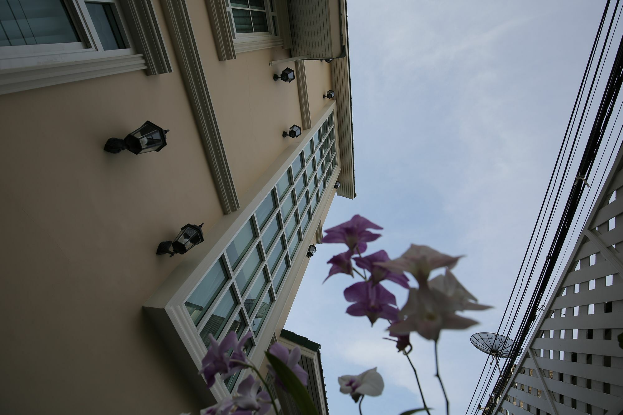 Hotel The Orchid House 153 Bangkok Exterior foto